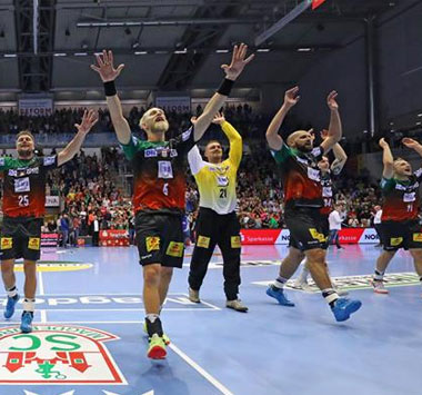 SCM Sieg über Kiel Jubel nach Abpfiff SCM Sieg über Kiel Jubel nach Abpfiff